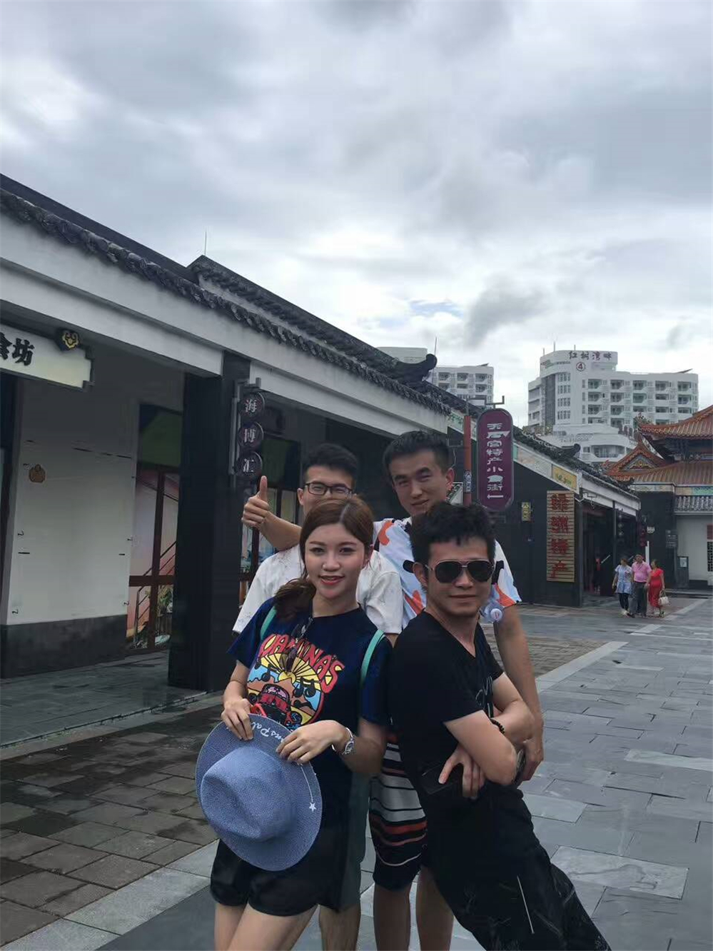 藝鴻裝飾.國際六星級酒店體驗(yàn)之旅(圖3) 藝鴻裝飾.國際六星級酒店體驗(yàn)之旅(圖3)