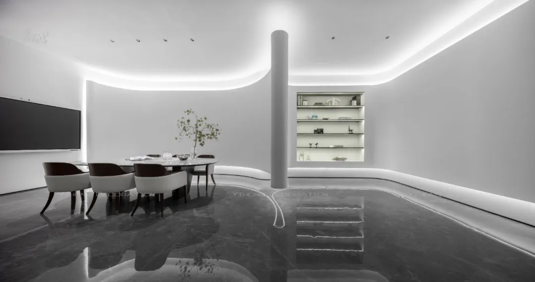 藝?guó)檶?shí)景 | 300㎡現(xiàn)代時(shí)尚展廳，打造極具記憶點(diǎn)的流動(dòng)空間(圖8)